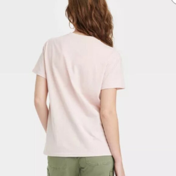 NWT Women's Guns N' Roses Floral Short Sleeve Graphic T-Shirt - Blush - Picture 2 of 3